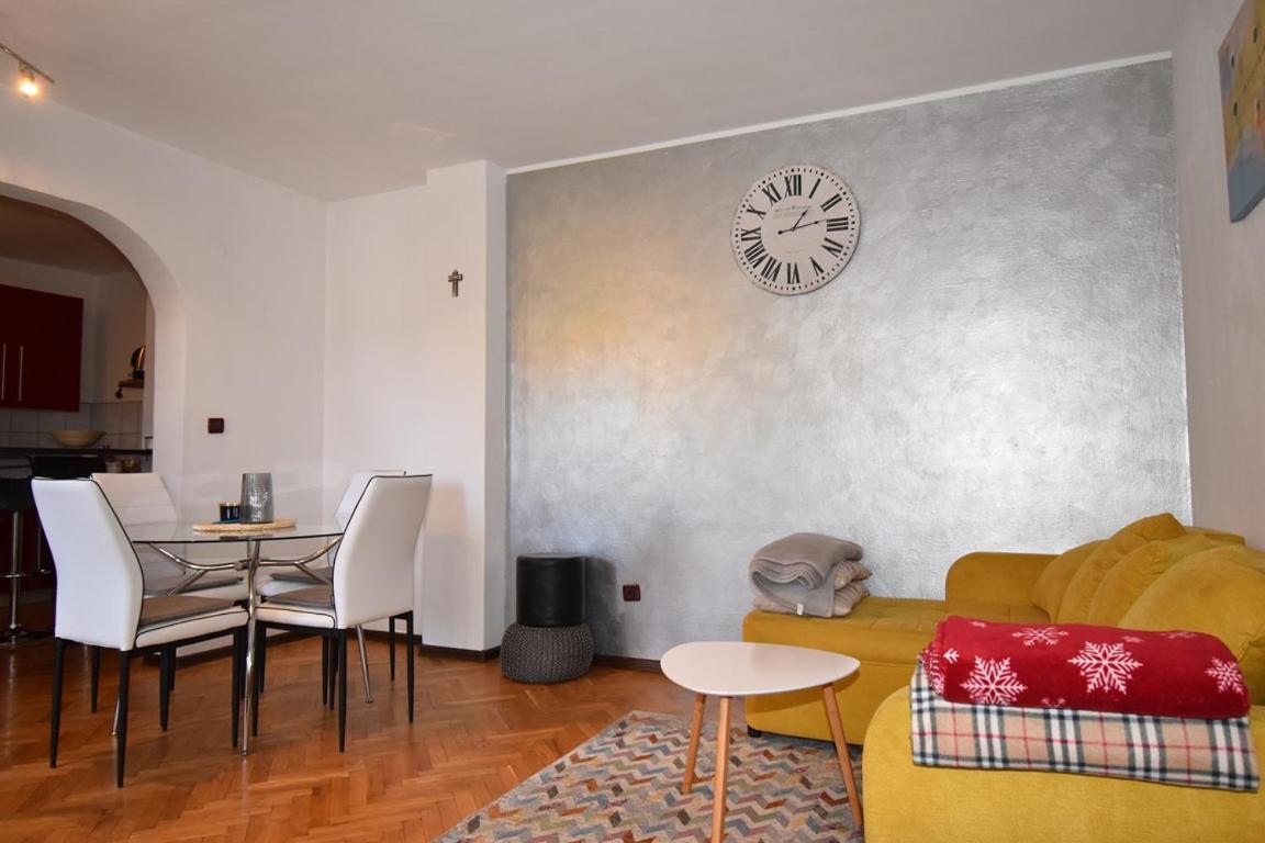 Superior Familiy Apartment Tina Vrsar Exterior foto